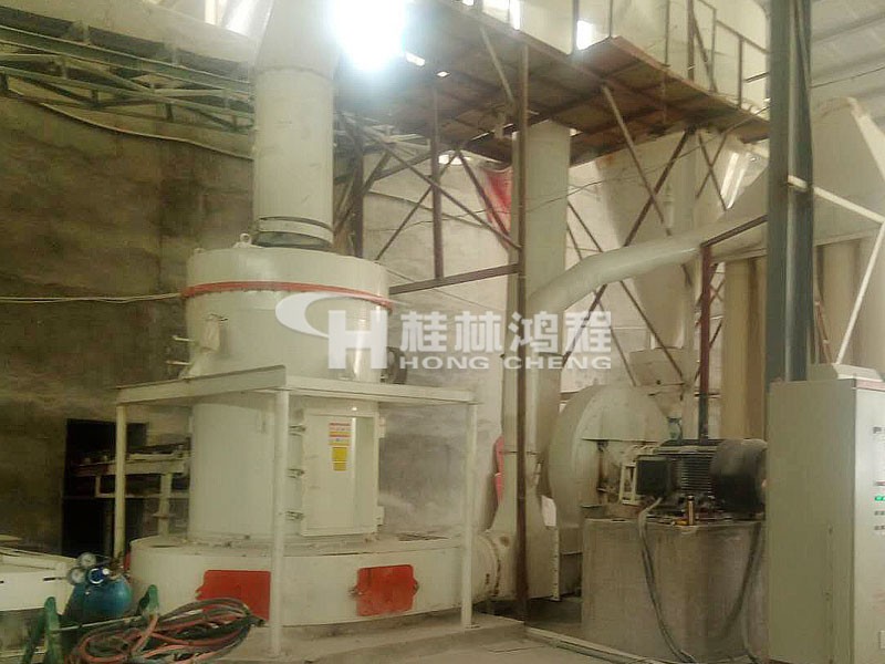 桂林鴻程鉀長石粉加工廠,小型鉀長石粉碎設備,磨鉀長石粉的機器 桂林鴻程鉀長石粉加工廠,小型鉀長石粉碎設備,磨鉀長石粉的機器